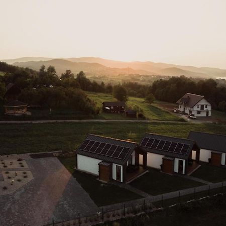 Вилла Tulichatki Domki Caloroczne Tarnawa Dolna  Экстерьер фото